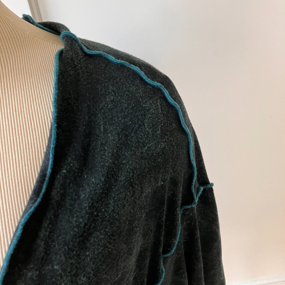 Angelrox wrap jacket with butterfly sleeves - Picture 4 of 5